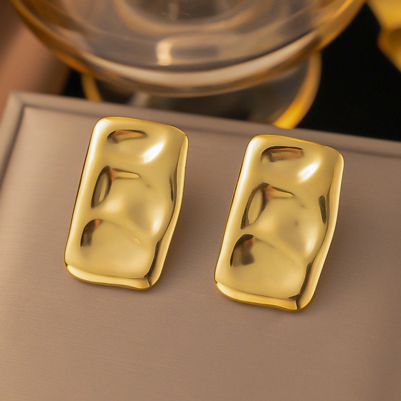 18K Gold Plated Rectangular Earrings*High Gloss Design*Tarnish Free Jewelry - Picture 8 of 8